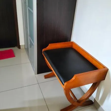 Marina Heights Home Suite Teluk Batik Lumut Exterior photo